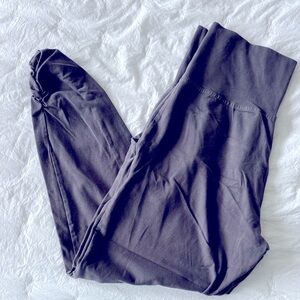 Pact Women's Dark Gray Capris